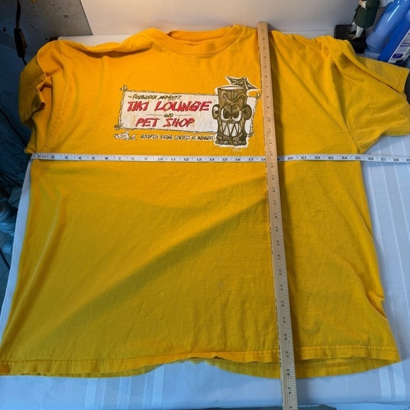 Vintage Yellow Short Sleeve Tee Graphic Design
Tiki Hawaii size 2XL distressed - Picture 6 of 8